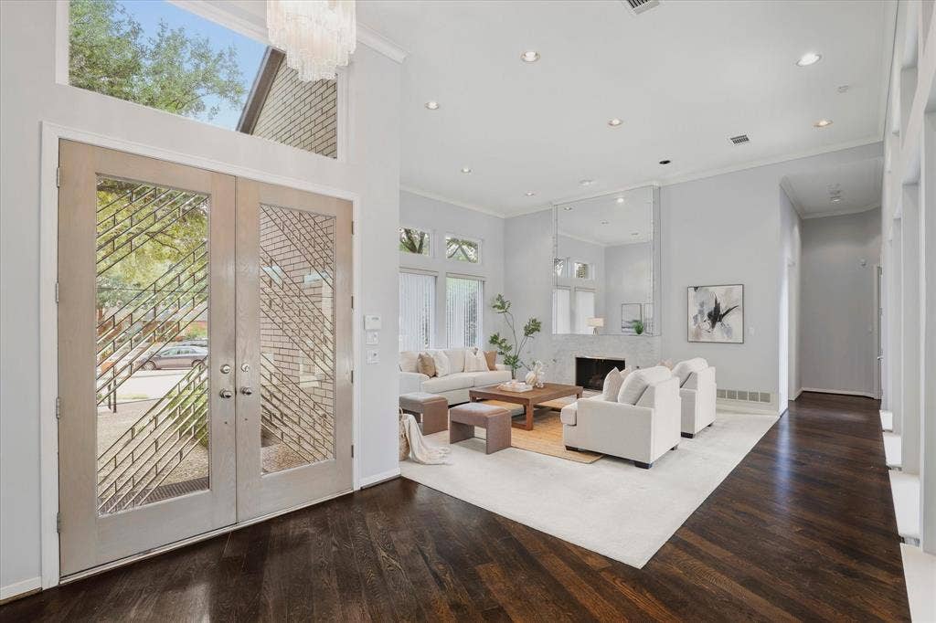 5872 Bridle Bend Court, Plano, TX 75093 5872 Bridle Bend Court, Plano, TX 75093