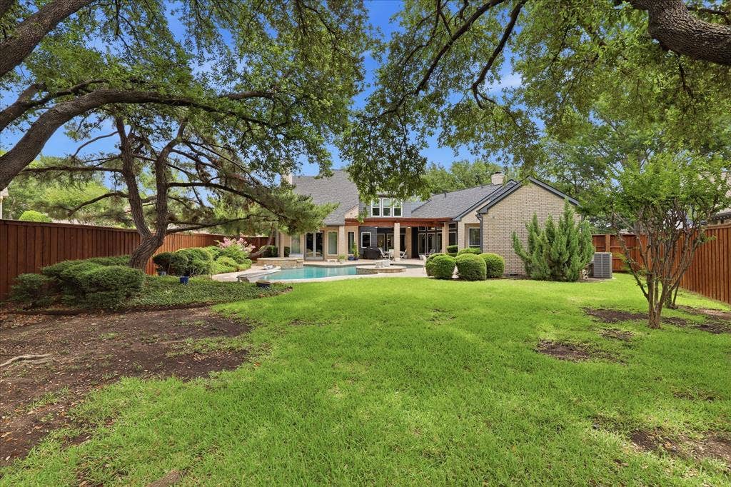 5872 Bridle Bend Court, Plano, TX 75093 Over a third of an acre culdesac lot.