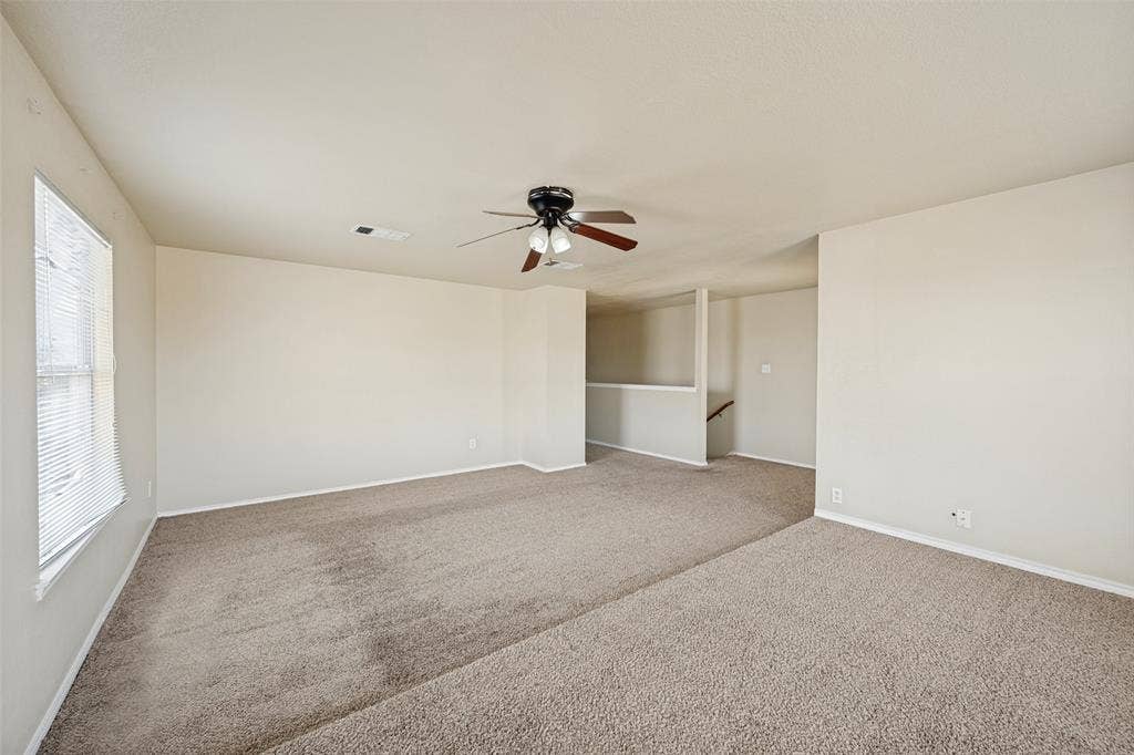814 White Dove Drive, Arlington, TX 76017