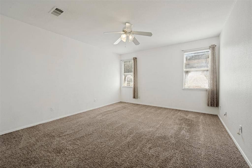 814 White Dove Drive, Arlington, TX 76017