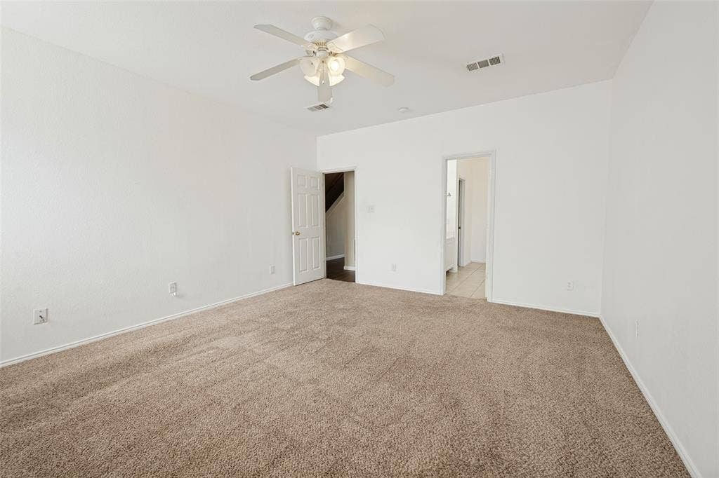 814 White Dove Drive, Arlington, TX 76017