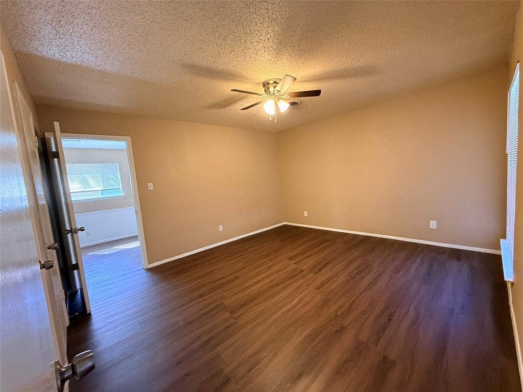 1217 Cordell Street, Denton, TX 76201 1217 Cordell Street, Denton, TX 76201