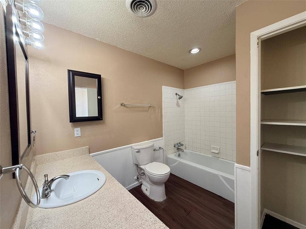 1217 Cordell Street, Denton, TX 76201 1217 Cordell Street, Denton, TX 76201
