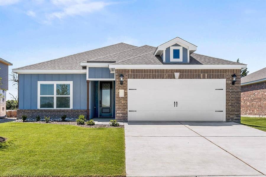 Property photo for 1020 Cypress Avenue, Hutchins, TX