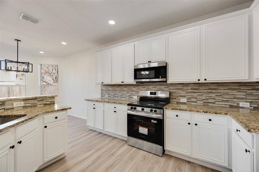 5828 Pine Ridge Boulevard, McKinney, TX 75070 5828 Pine Ridge Boulevard, McKinney, TX 75070