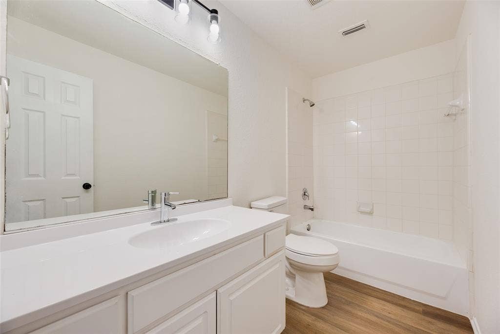 5828 Pine Ridge Boulevard, McKinney, TX 75070 5828 Pine Ridge Boulevard, McKinney, TX 75070