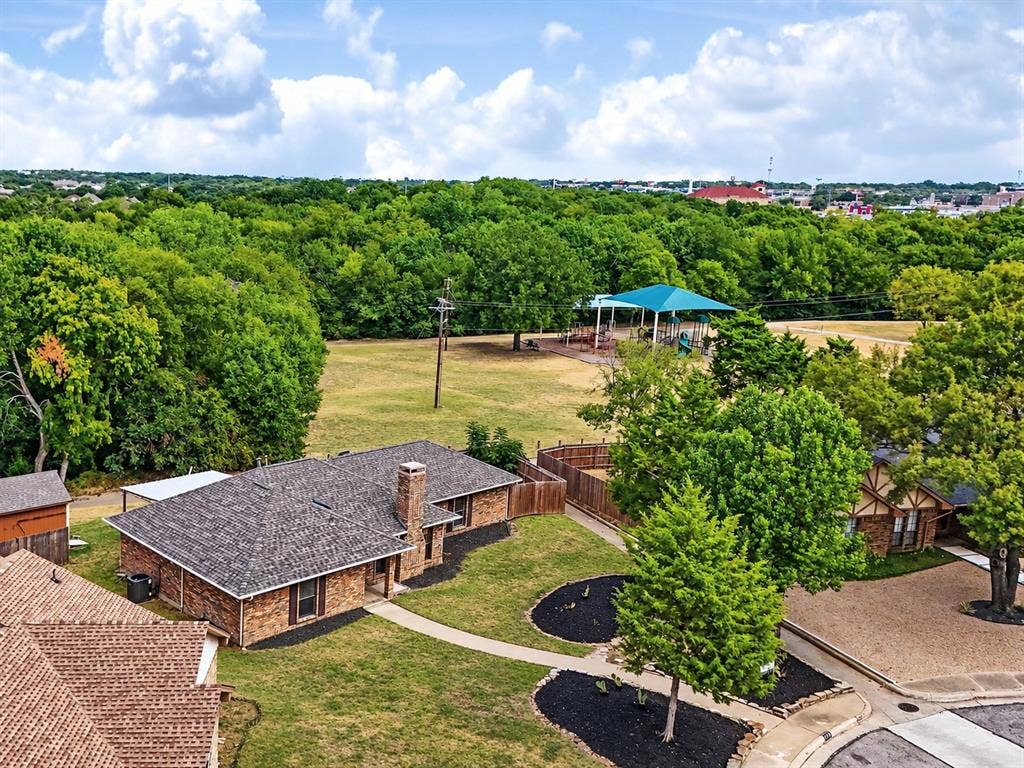 219 N Beltwoods Drive, DeSoto, TX 75115 Additional content