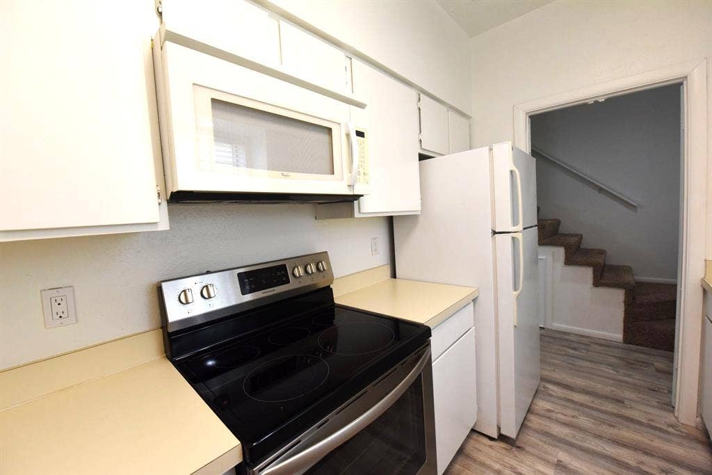 2727 Shelby Avenue, #M, Dallas, TX 75219 2727 Shelby Avenue, #M, Dallas, TX 75219