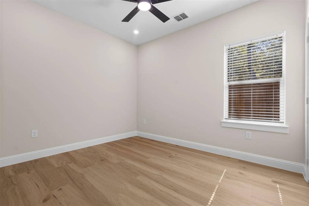 103 Cordoba Street, Payne Springs, TX 75156