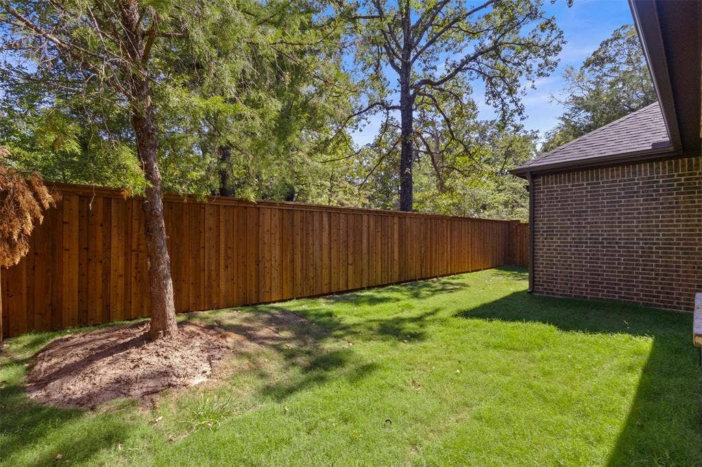 103 Cordoba Street, Payne Springs, TX 75156