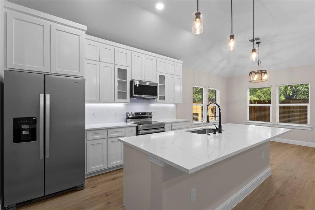 103 Cordoba Street, Payne Springs, TX 75156