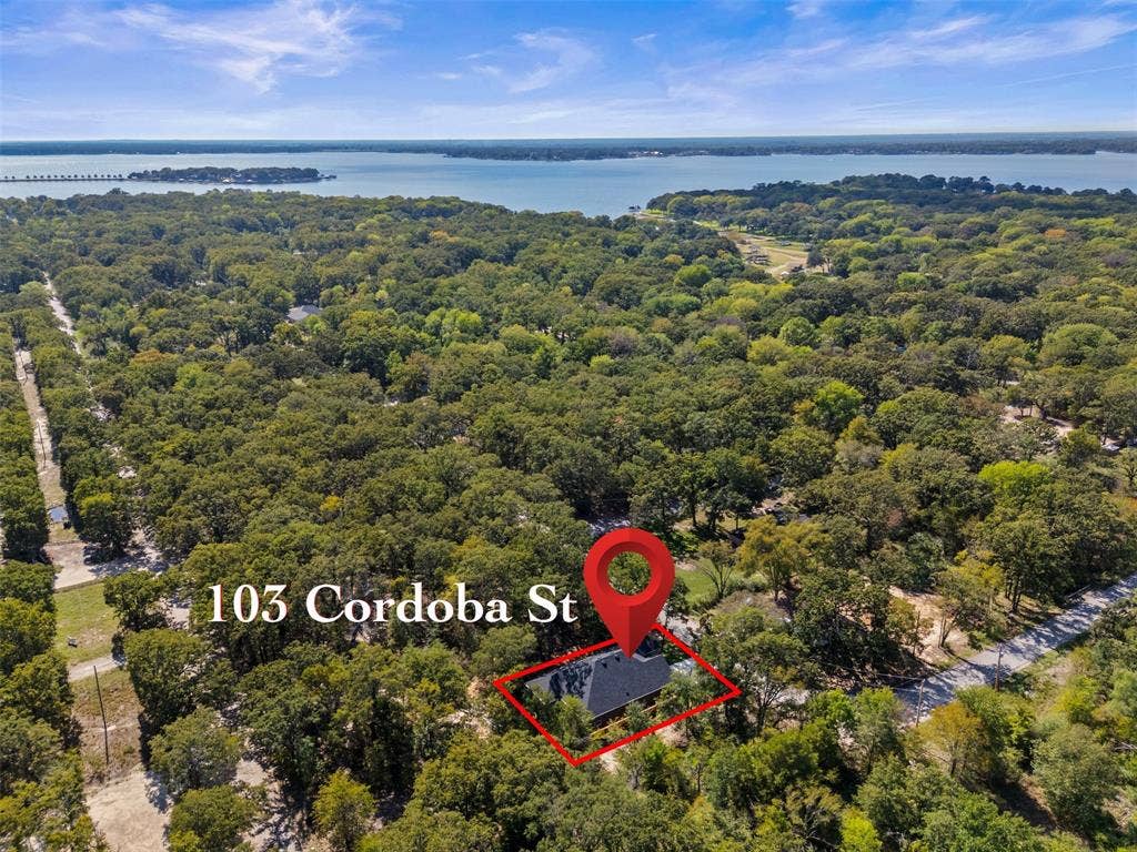 103 Cordoba Street, Payne Springs, TX 75156