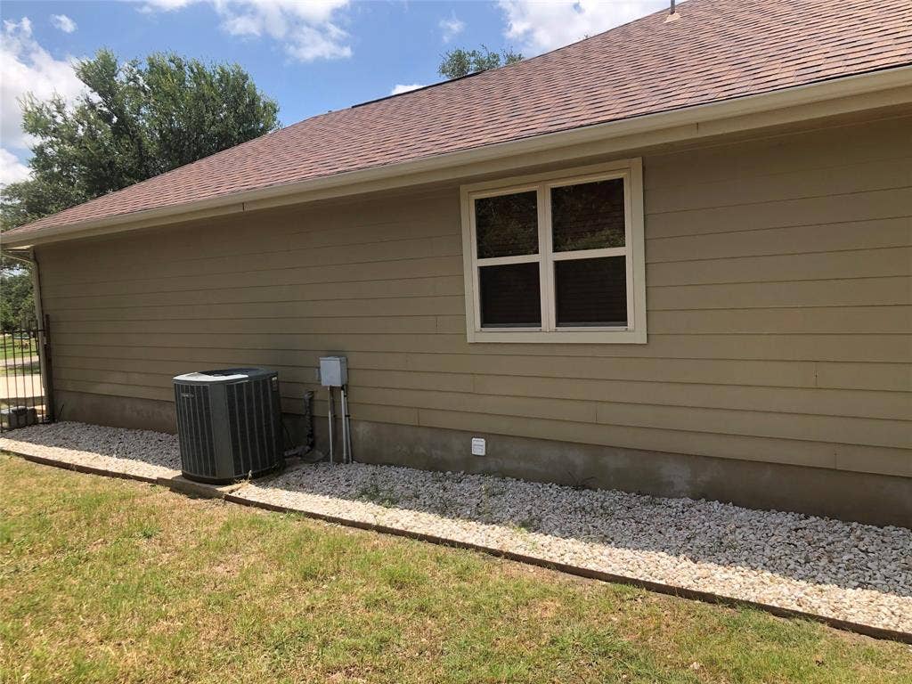 1150 Deep Water Drive, Spring Branch, TX 78070
