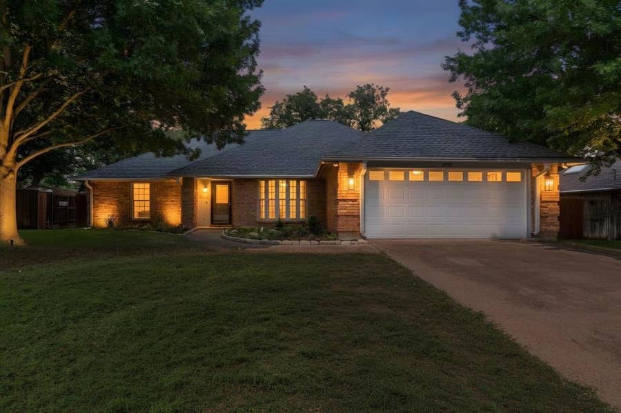 Property photo for 8951 Hialeah Circle N, North Richland Hills, TX