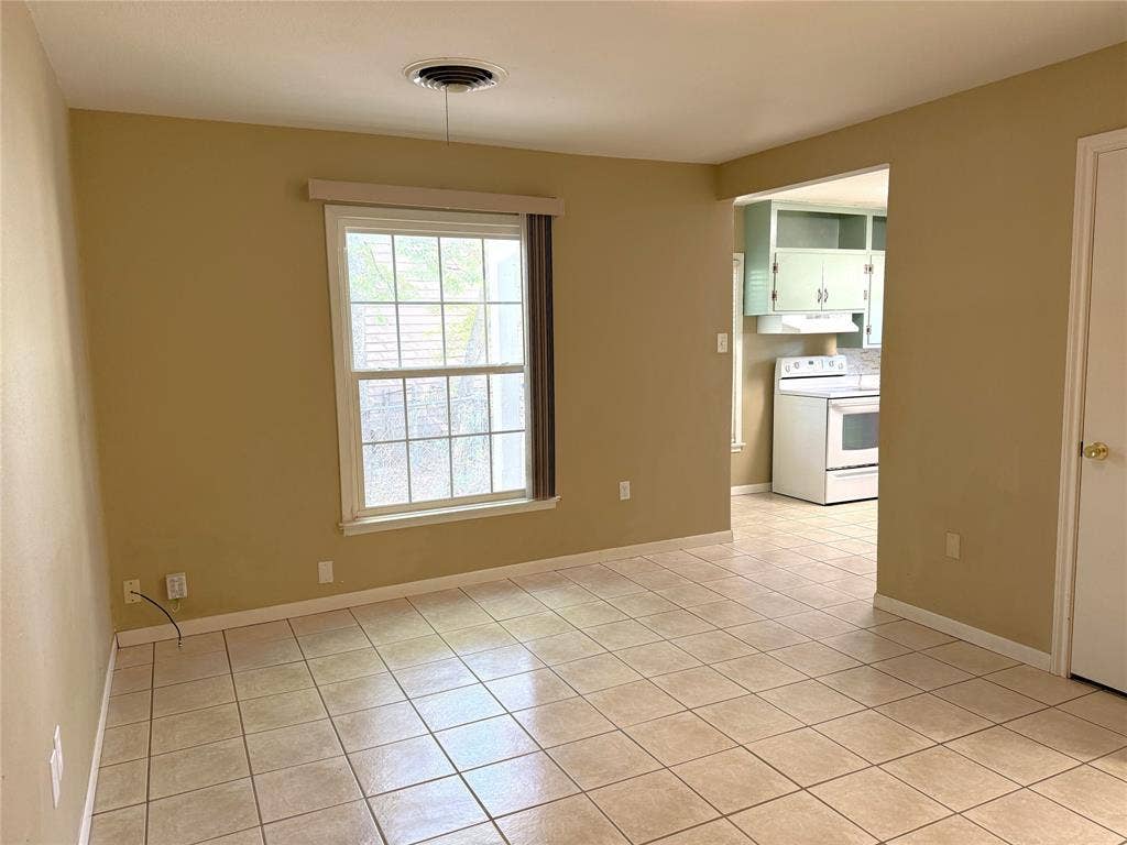 3520 Maple Avenue, Waco, TX 76707