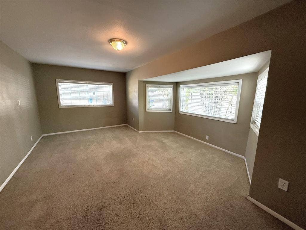 3520 Maple Avenue, Waco, TX 76707