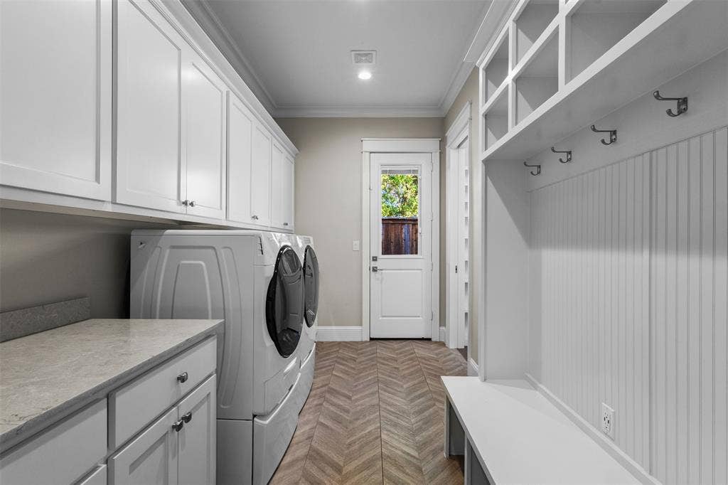 9030 Eustis Avenue, Dallas, TX 75218 9030 Eustis Avenue, Dallas, TX 75218