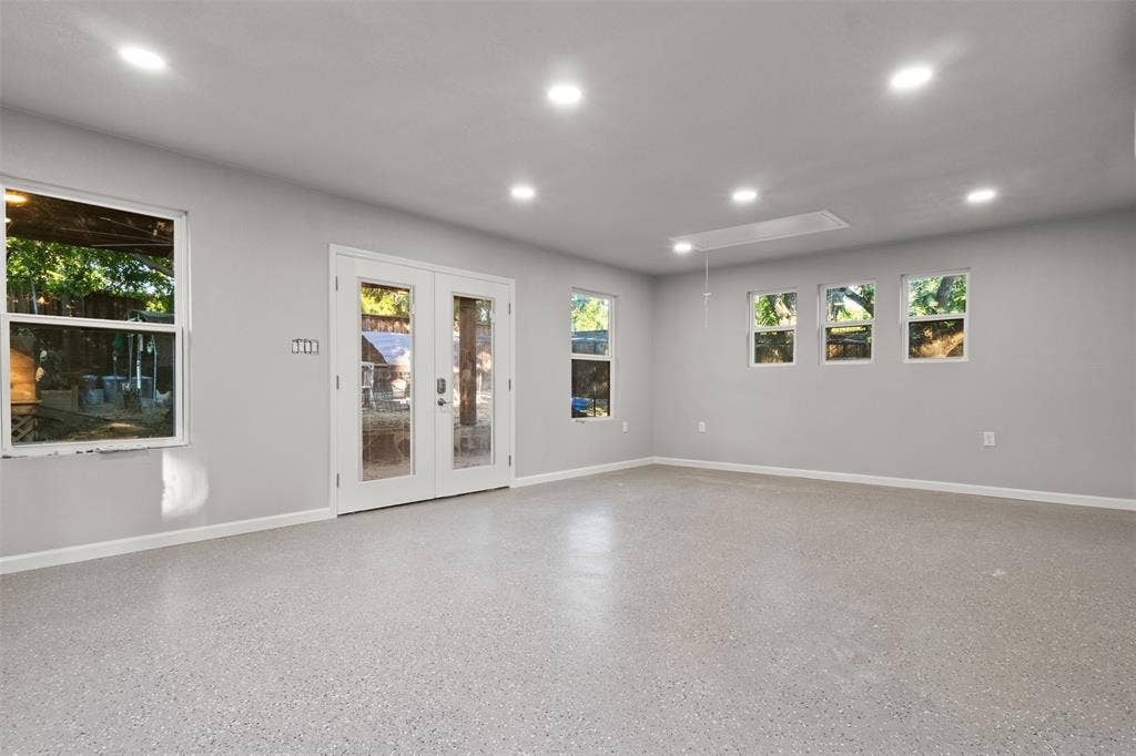 9030 Eustis Avenue, Dallas, TX 75218 Interior of building in the backyard perfect for an Office or Studio