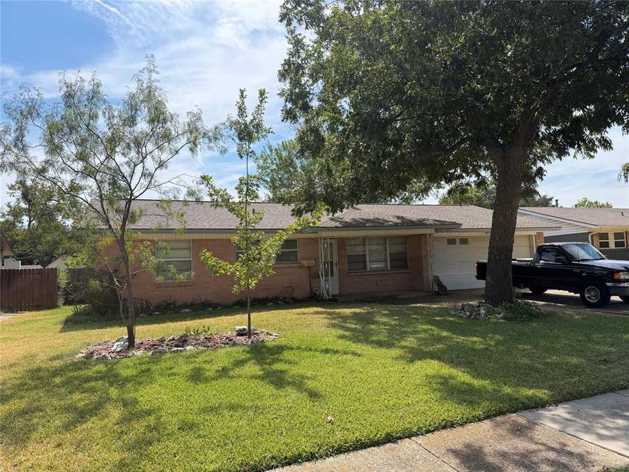 Property photo for 3046 Cameo Lane, Farmers Branch, TX