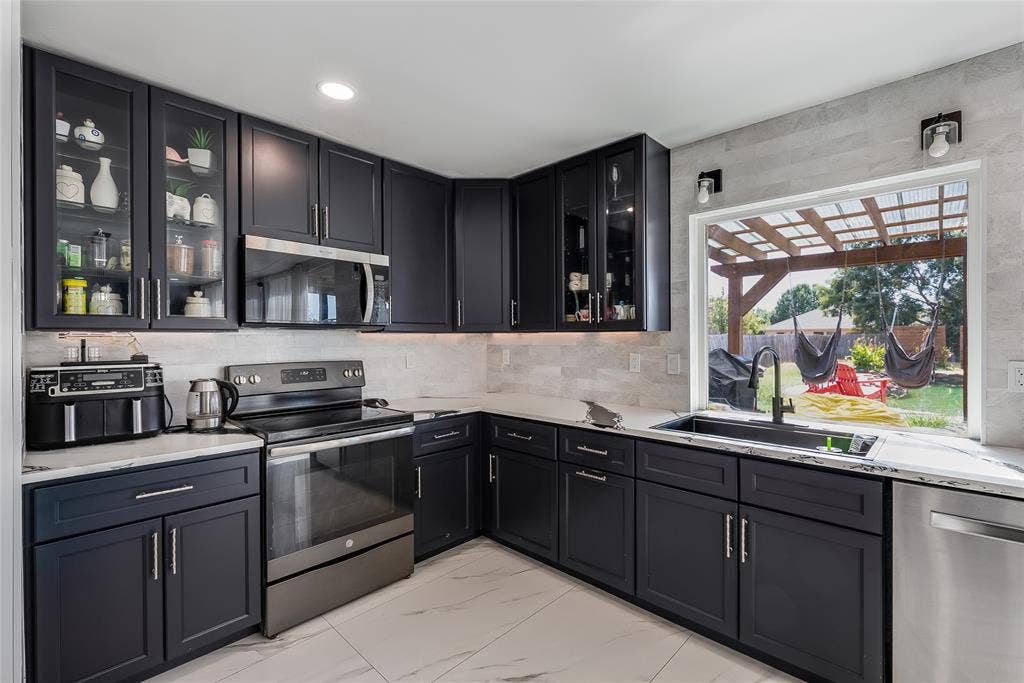 809 Bessemer Drive, Wylie, TX 75098 809 Bessemer Drive, Wylie, TX 75098