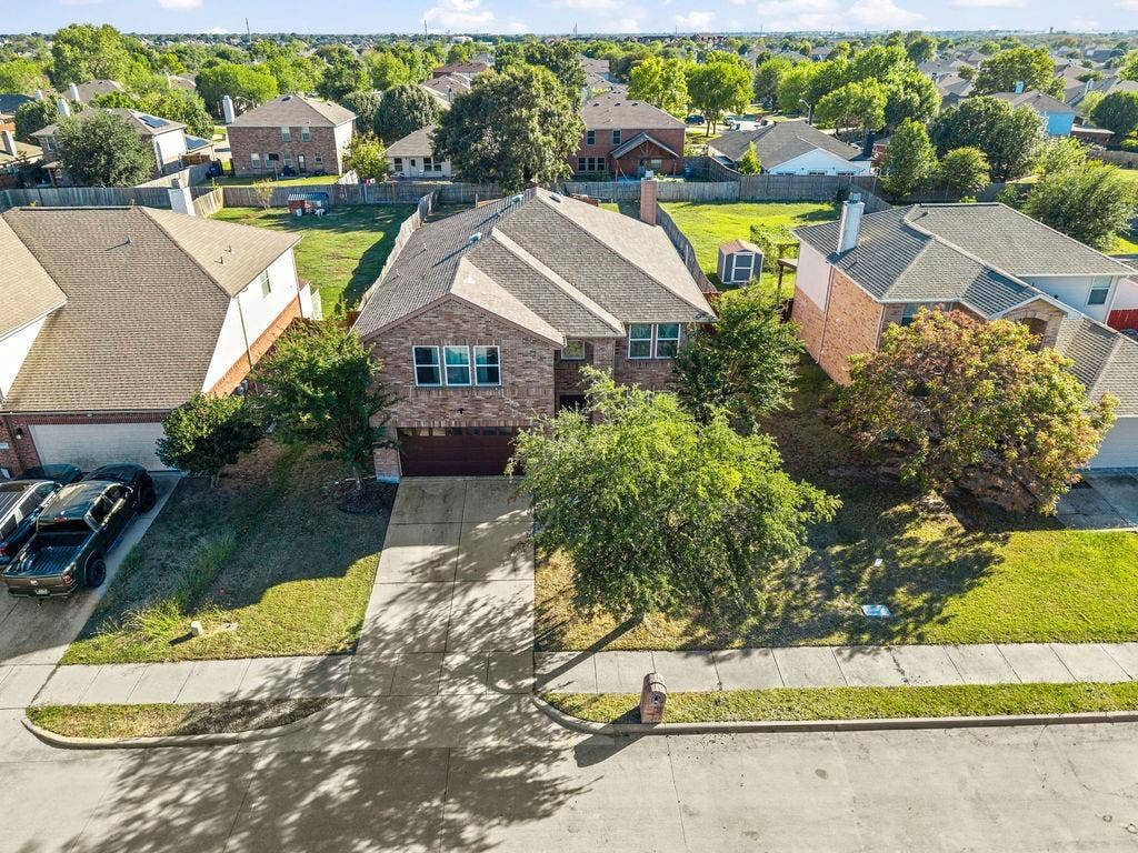 809 Bessemer Drive, Wylie, TX 75098 809 Bessemer Drive, Wylie, TX 75098