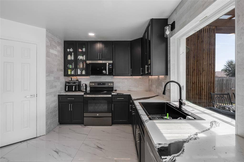 809 Bessemer Drive, Wylie, TX 75098 809 Bessemer Drive, Wylie, TX 75098
