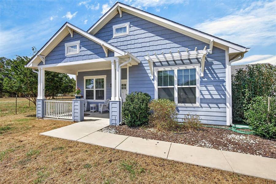 Property photo for 8145 County Road 3250, Chatfield, TX