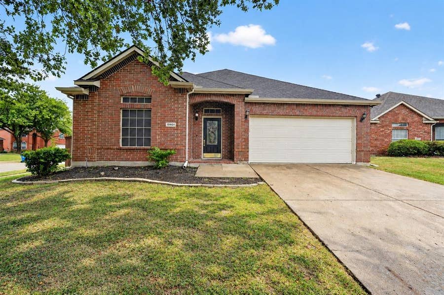 Property photo for 10601 Augusta Lane, Rowlett, TX