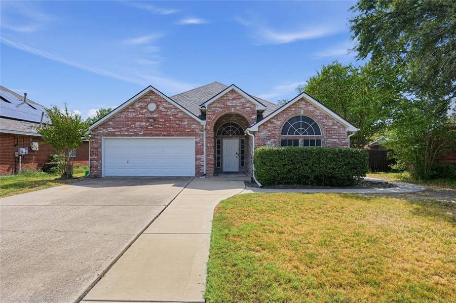 Property photo for 507 Willow Lane, Forney, TX