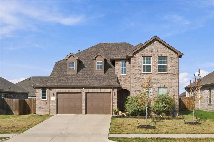 Property photo for 417 Burrow Drive, Waxahachie, TX