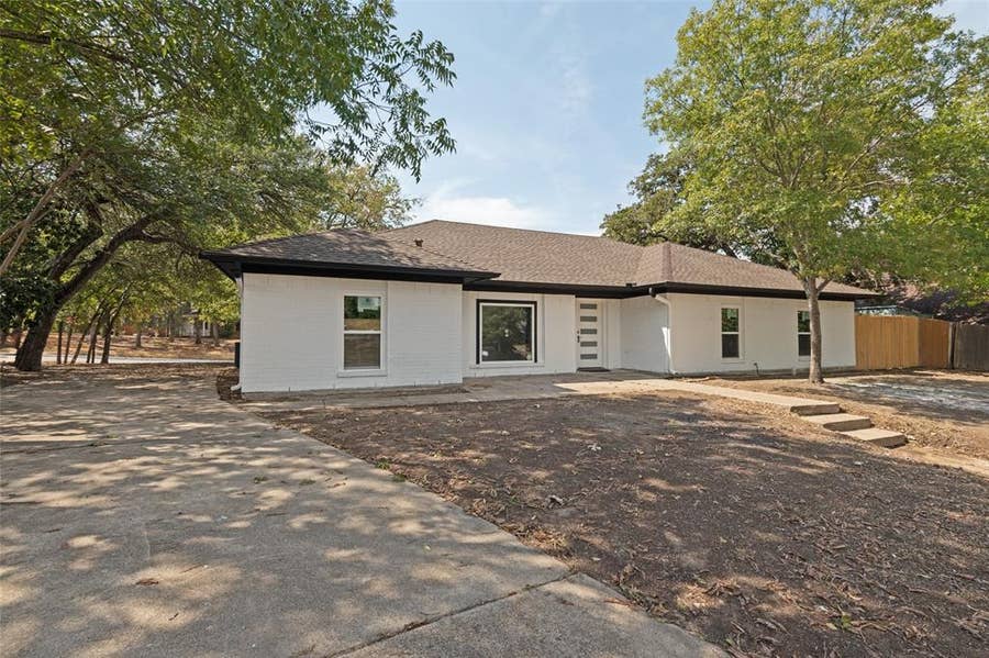 Property photo for 5408 Aspen Lane, Fort Worth, TX
