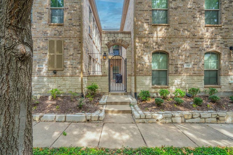 Property photo for 6774 Cortona Lane, Frisco, TX