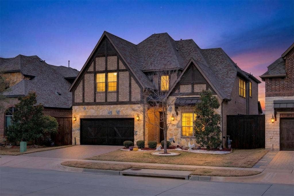 2913 Deansbrook Drive, Plano, TX 75093 2913 Deansbrook Drive, Plano, TX 75093