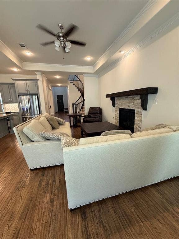 2913 Deansbrook Drive, Plano, TX 75093 2913 Deansbrook Drive, Plano, TX 75093
