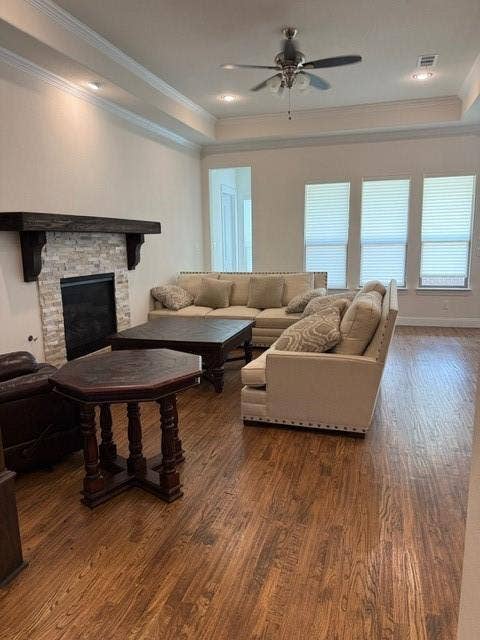 2913 Deansbrook Drive, Plano, TX 75093 2913 Deansbrook Drive, Plano, TX 75093
