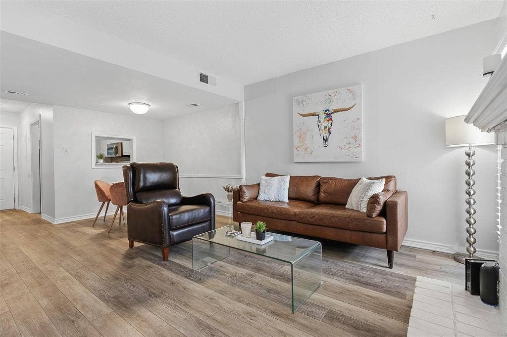1205 Roaring Springs Road, #1205, Fort Worth, TX 76114