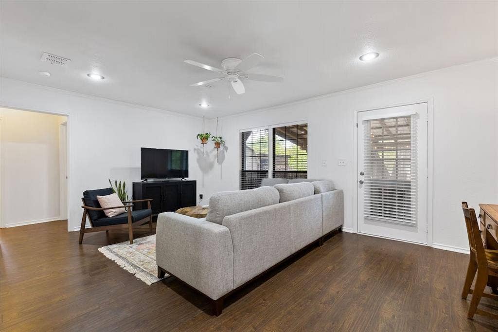 1101 N Waddill Street, McKinney, TX 75069 1101 N Waddill Street, McKinney, TX 75069
