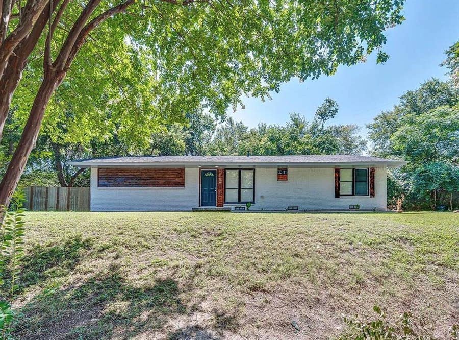 Property photo for 6840 Timothy Drive, Dallas, TX
