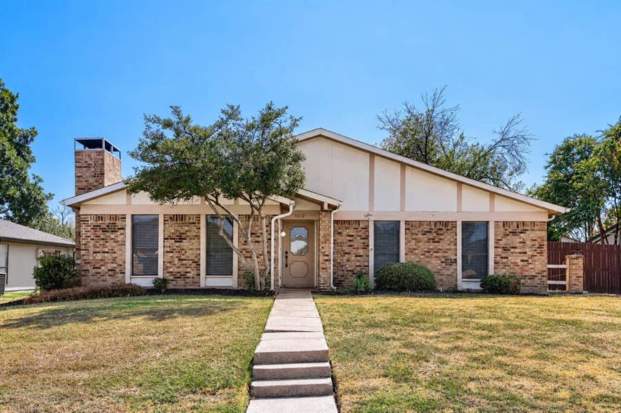 Property photo for 1012 Bellflower Drive, Carrollton, TX