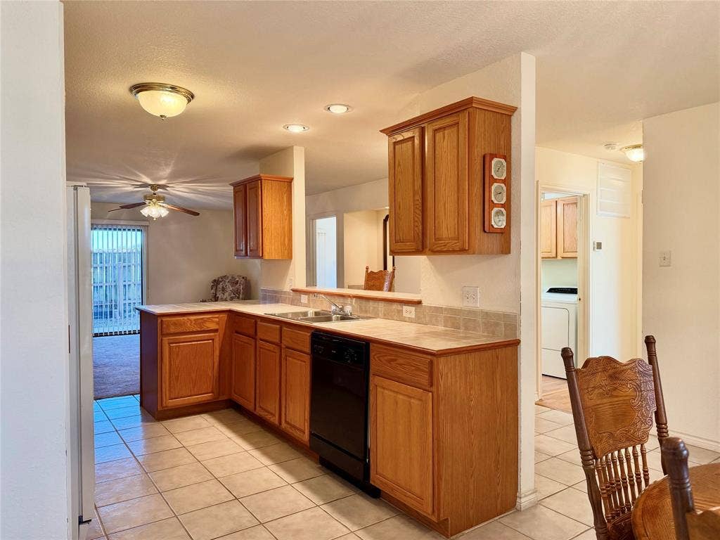 849 GUN BARREL Lane S, #E4, Gun Barrel City, TX 75156 849 GUN BARREL Lane S, #E4, Gun Barrel City, TX 75156