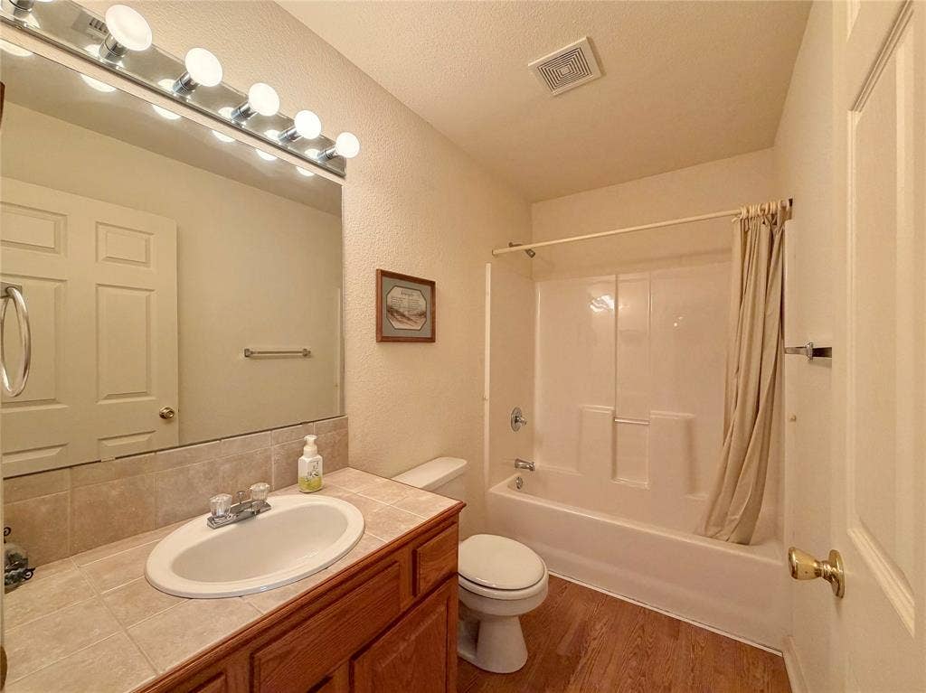 849 GUN BARREL Lane S, #E4, Gun Barrel City, TX 75156 849 GUN BARREL Lane S, #E4, Gun Barrel City, TX 75156