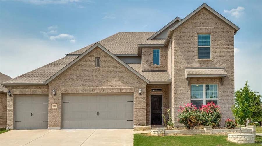 Property photo for 916 Azure Lane, Celina, TX