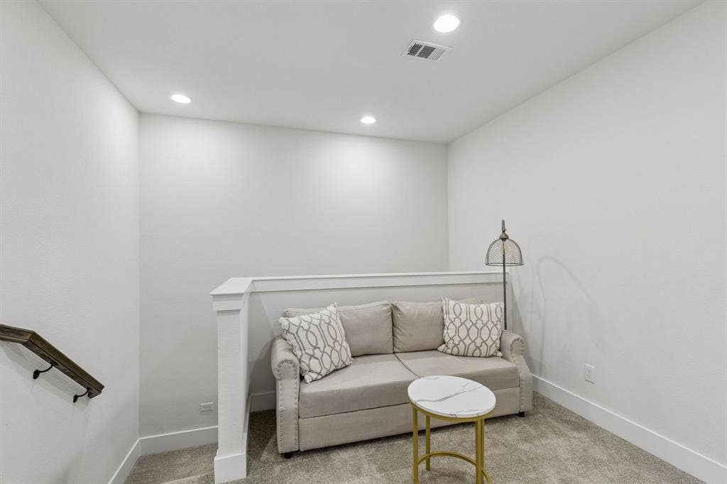 17717 Sage Lane, Dallas, TX 75252 17717 Sage Lane, Dallas, TX 75252