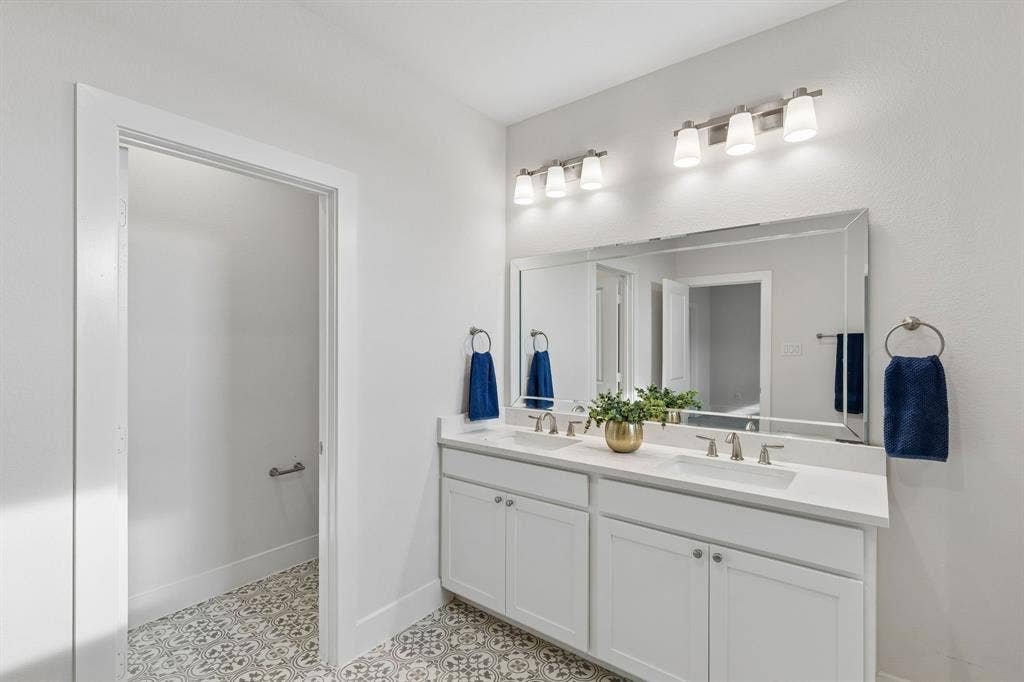 17717 Sage Lane, Dallas, TX 75252 17717 Sage Lane, Dallas, TX 75252