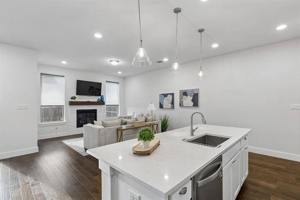 17717 Sage Lane, Dallas, TX 75252 17717 Sage Lane, Dallas, TX 75252