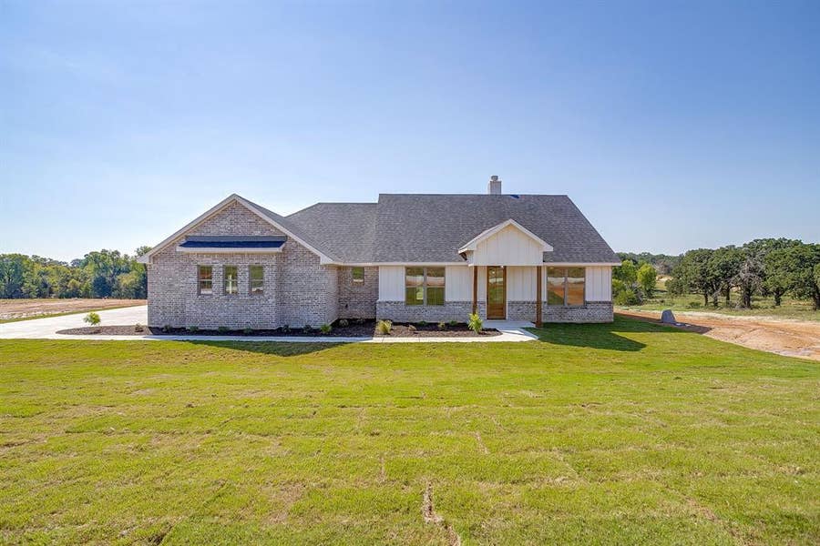 Property photo for 237 Kilkenny Road, Poolville, TX