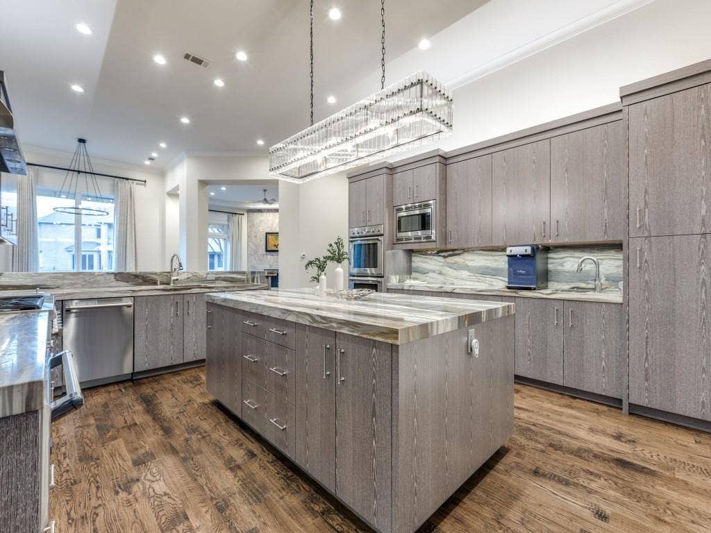 16 Robledo Drive, Dallas, TX 75230