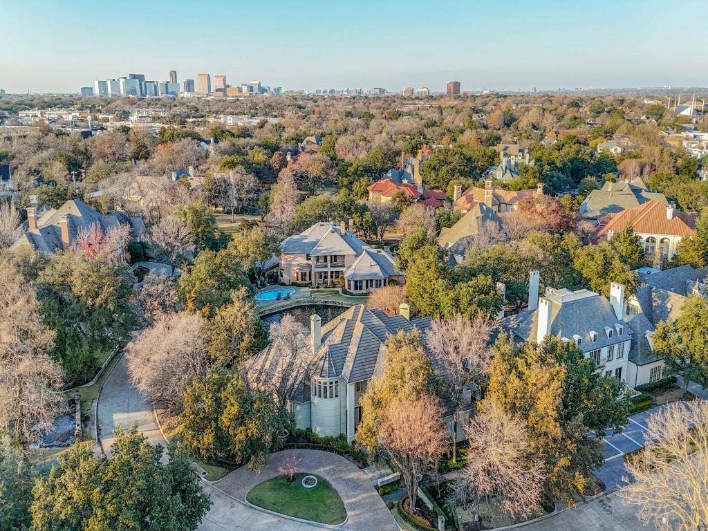 16 Robledo Drive, Dallas, TX 75230