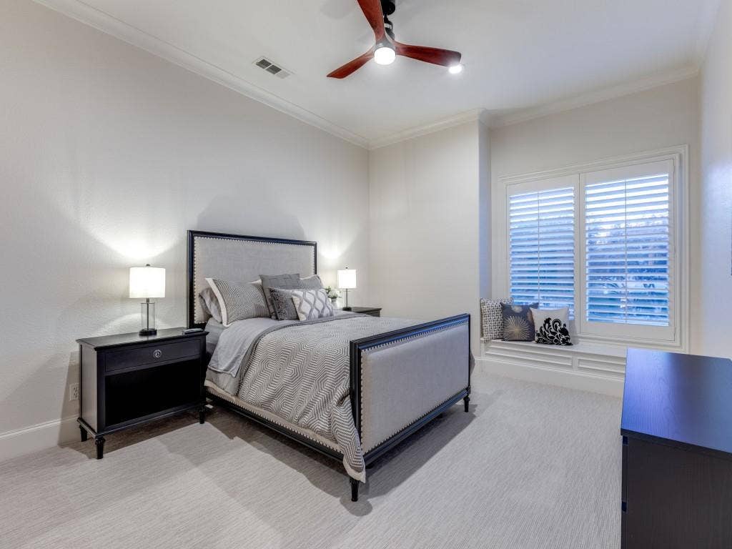 16 Robledo Drive, Dallas, TX 75230