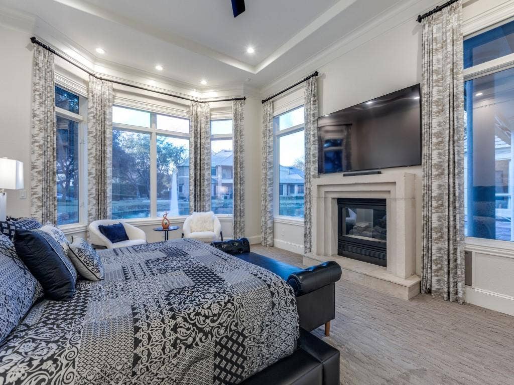 16 Robledo Drive, Dallas, TX 75230